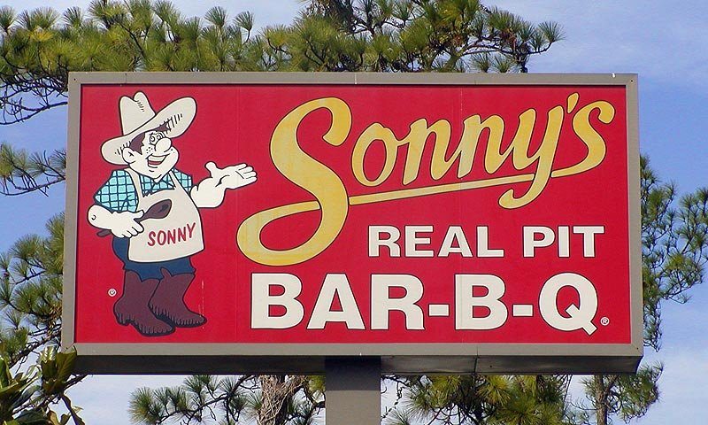 Sonny's BBQ founder celebrates 85th birthday at Waldo Road restaurant