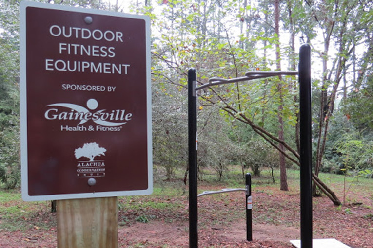 Alachua Conservation Trust and Gainesville Health & Fitness Dedicate New Outdoor Fitness Equipment